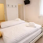 Lucchetta - Tre E Con Parcheggio Interno Vendégház Treviso