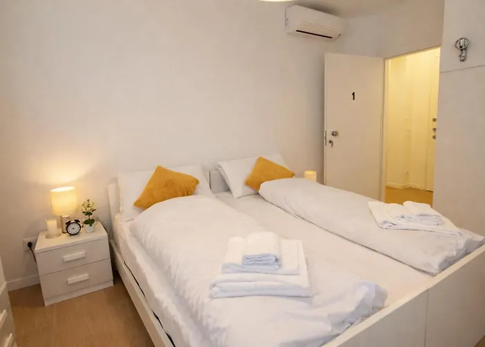 Lucchetta - Tre E Con Parcheggio Interno Gasthof